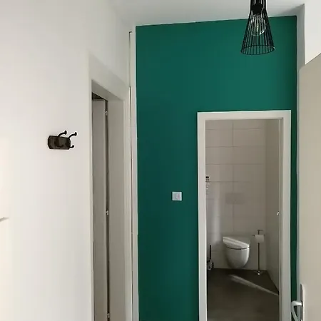 Le 1 